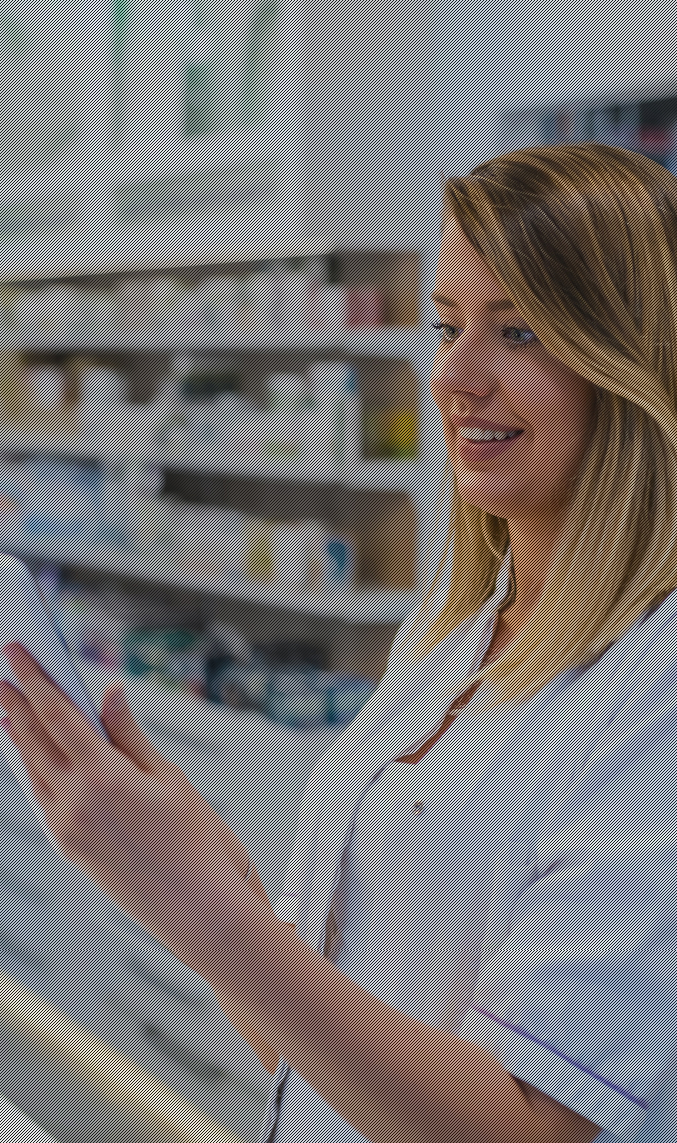 Pharmacist who uses Mobilus software to schedule prescription deliveries in a smart locker